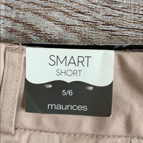 SOLD!! Maurices Scallop-cut Shorts - Picture 5 of 6